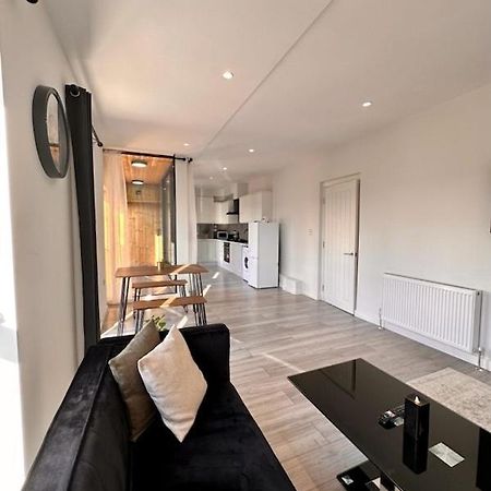 Stratford Apartment With Balcony London Exterior foto